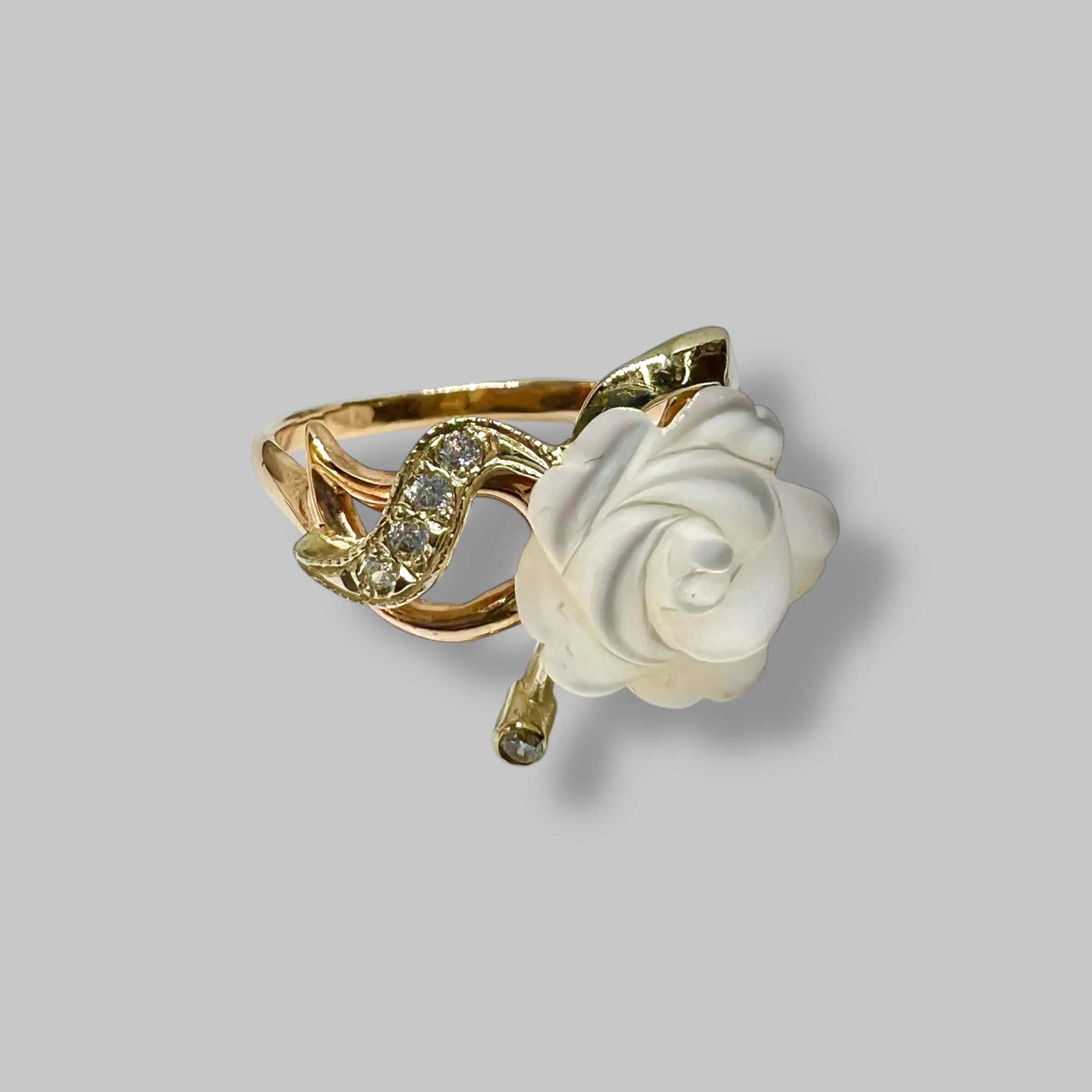 Золота каблучка "Квітковий вальс" фото