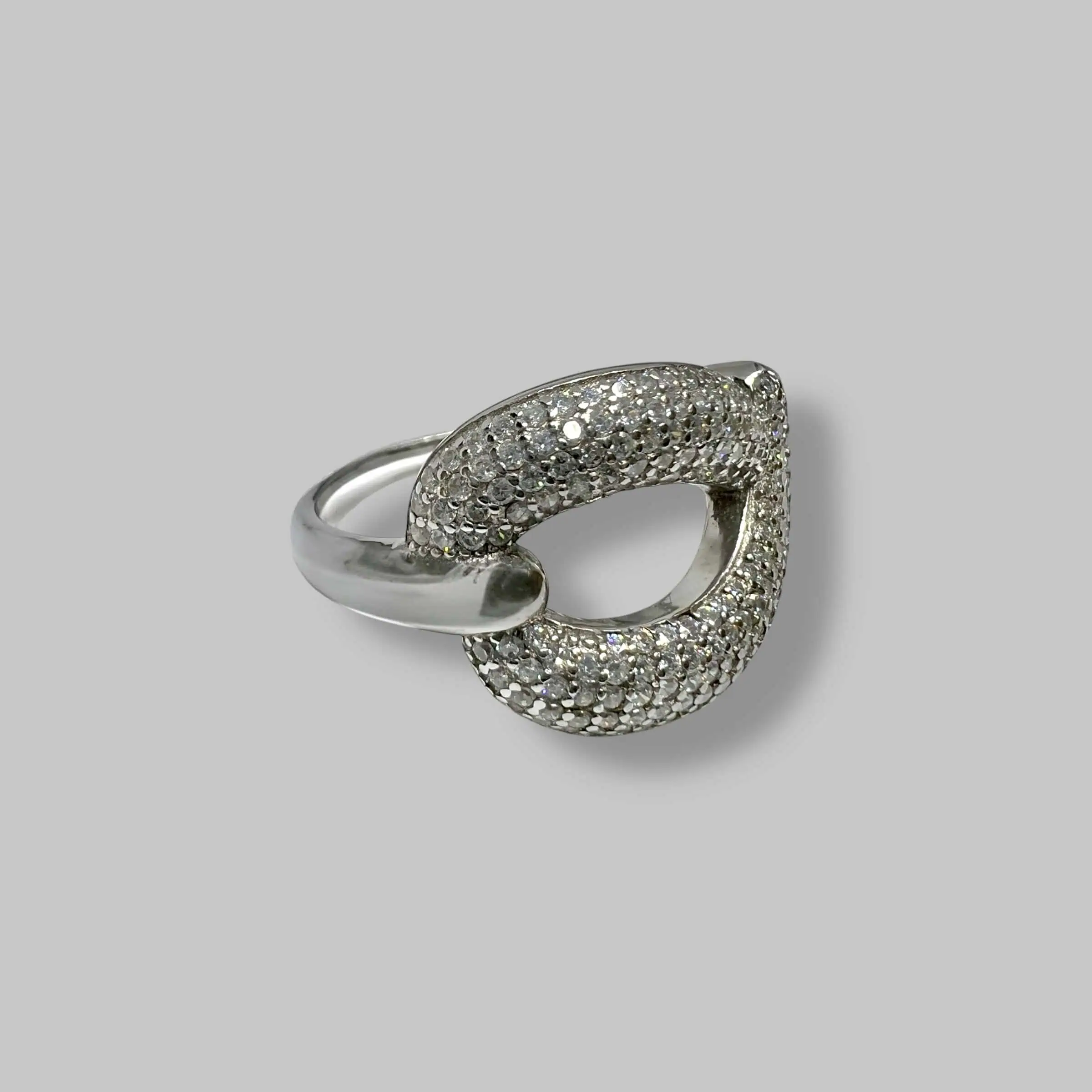 Срібна каблучка "Ефектне коло" фото