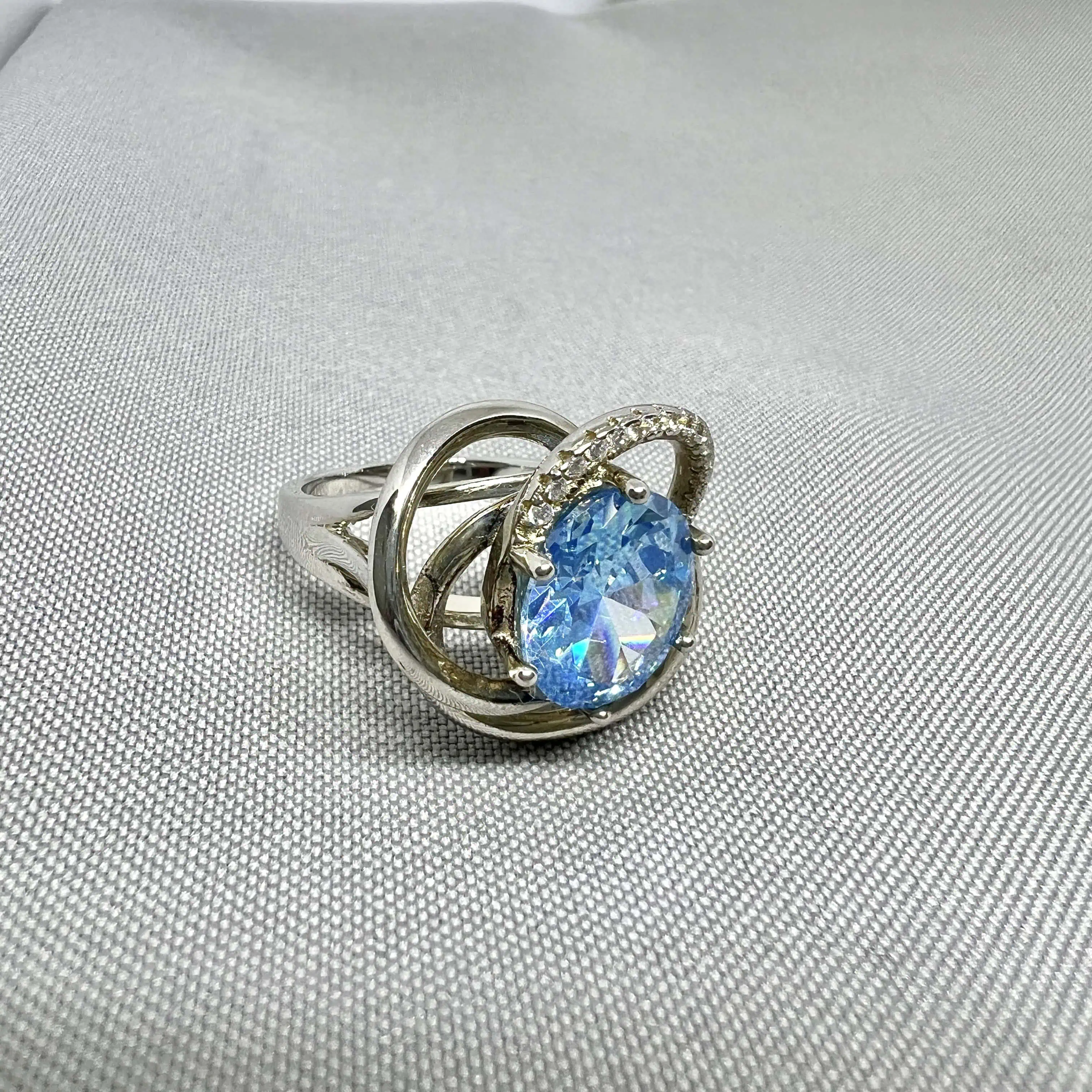 Срібна каблучка "Небесна лазур" фото