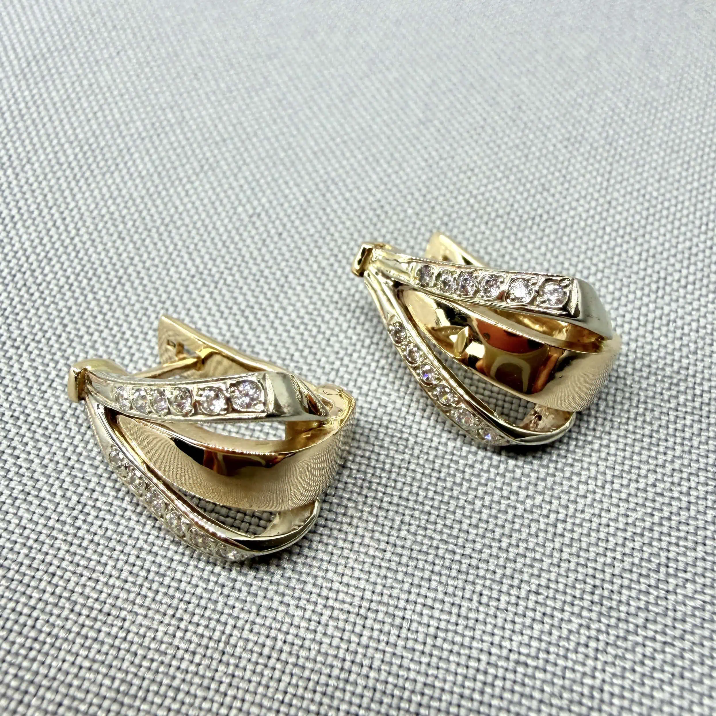 Золоті сережки "Човник" фото