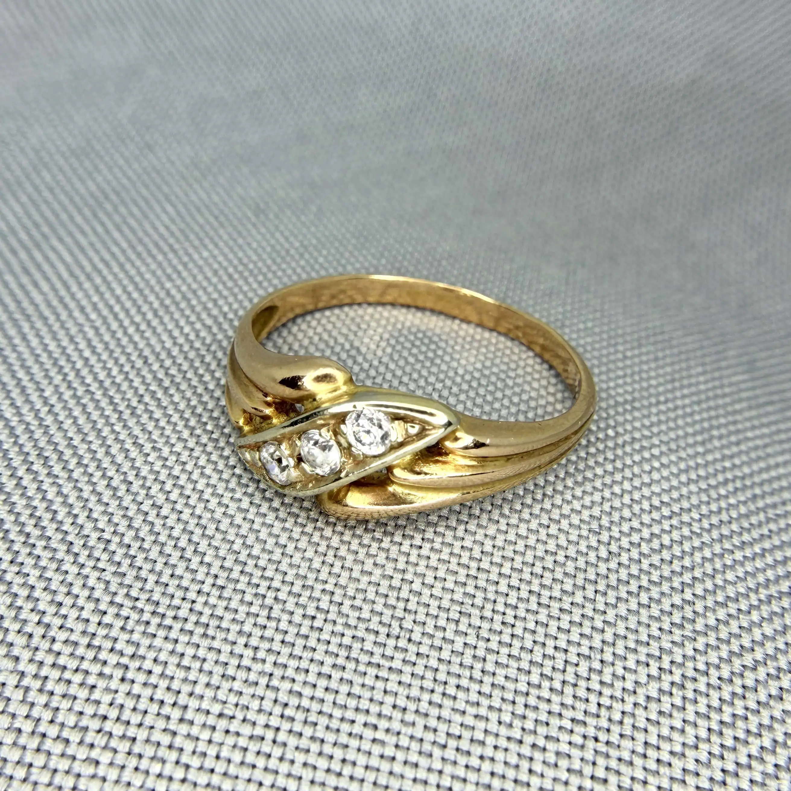 Золота каблучка " Барокко" фото