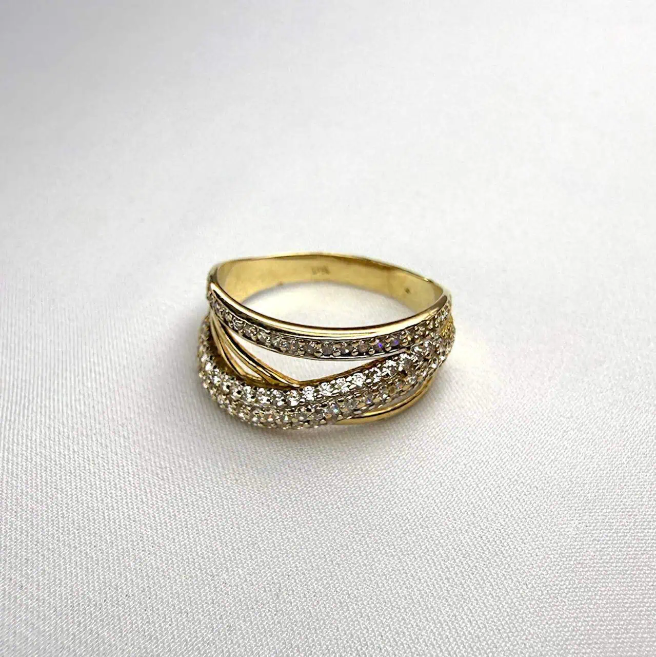 Золота каблучка "Переплетення Долі" фото