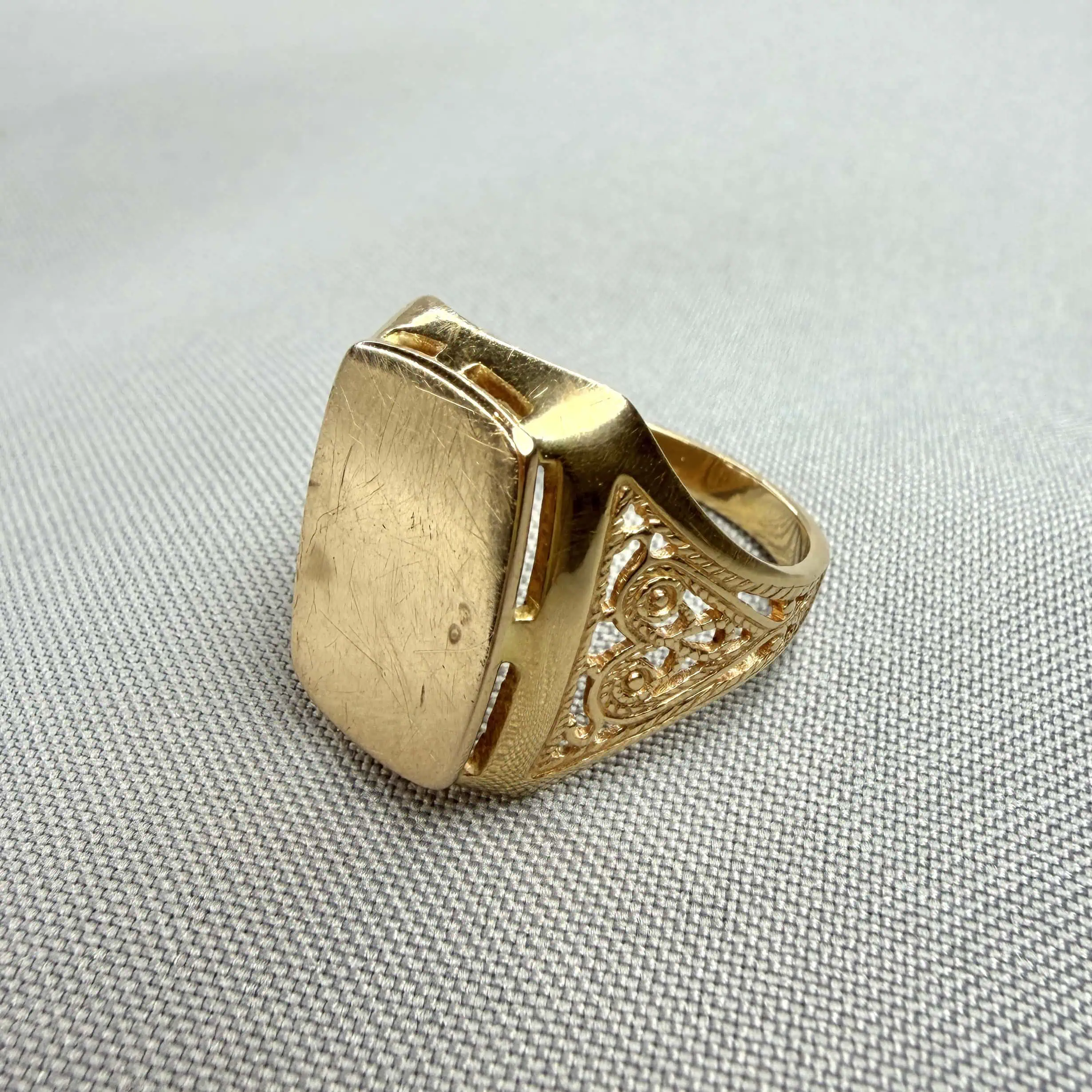 Золота печтака "Чистий Лист" фото