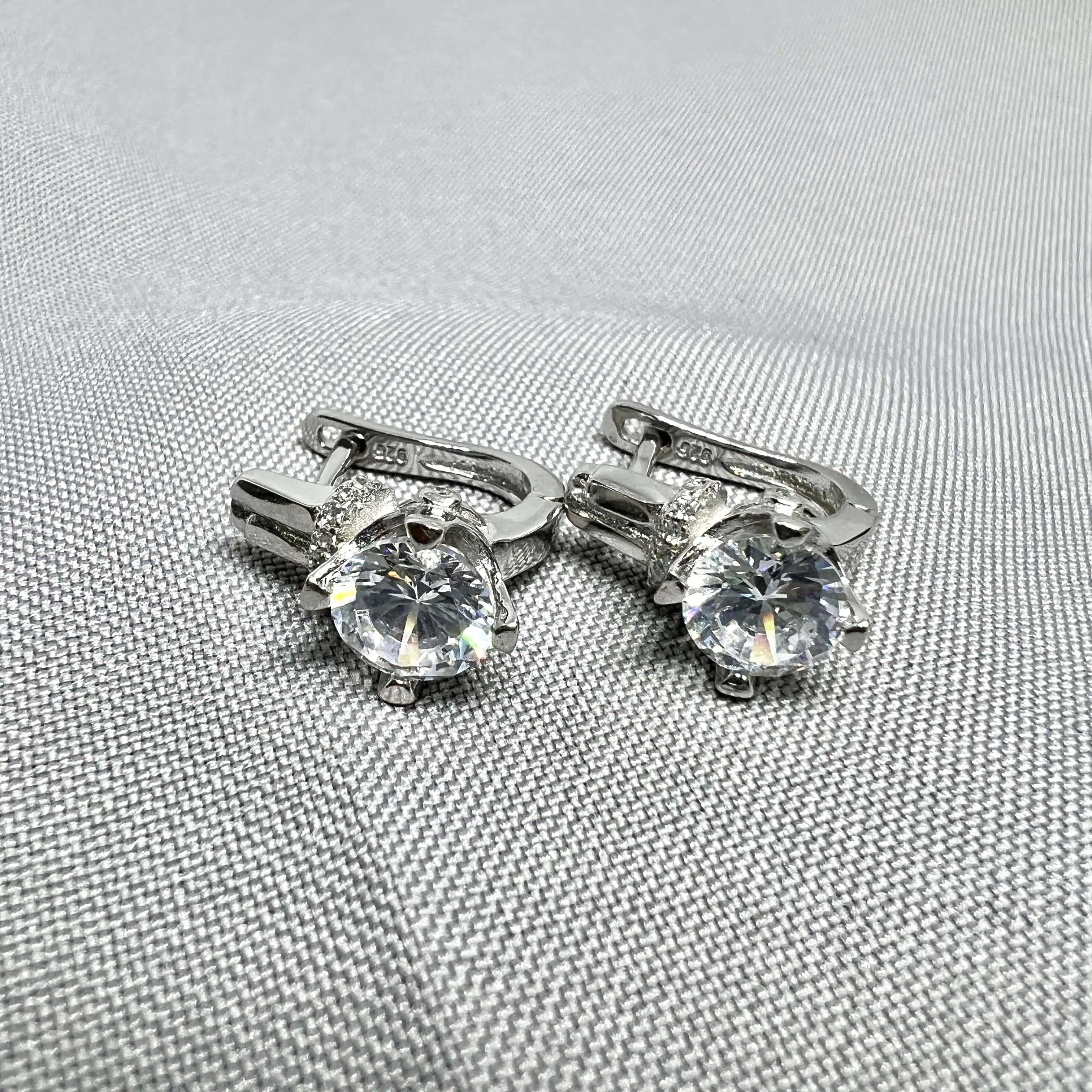 Срібні сережки "Класичний блиск" фото