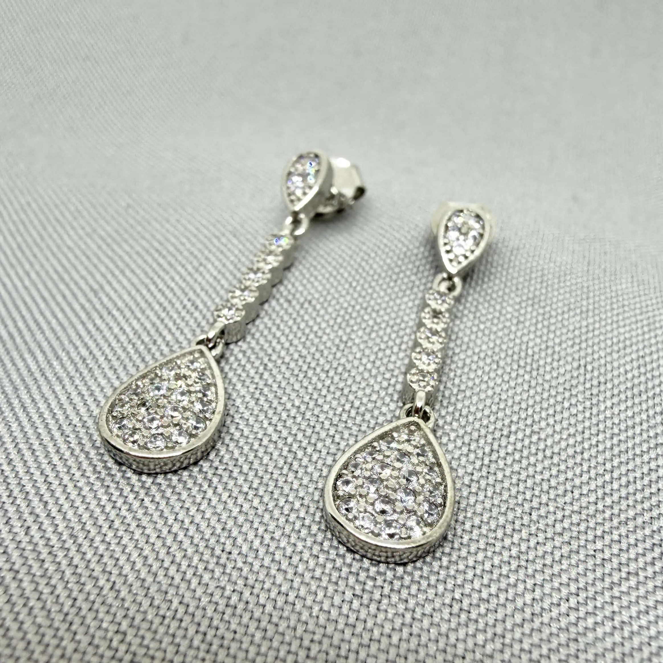 Срібні сережки "Краплі" фото