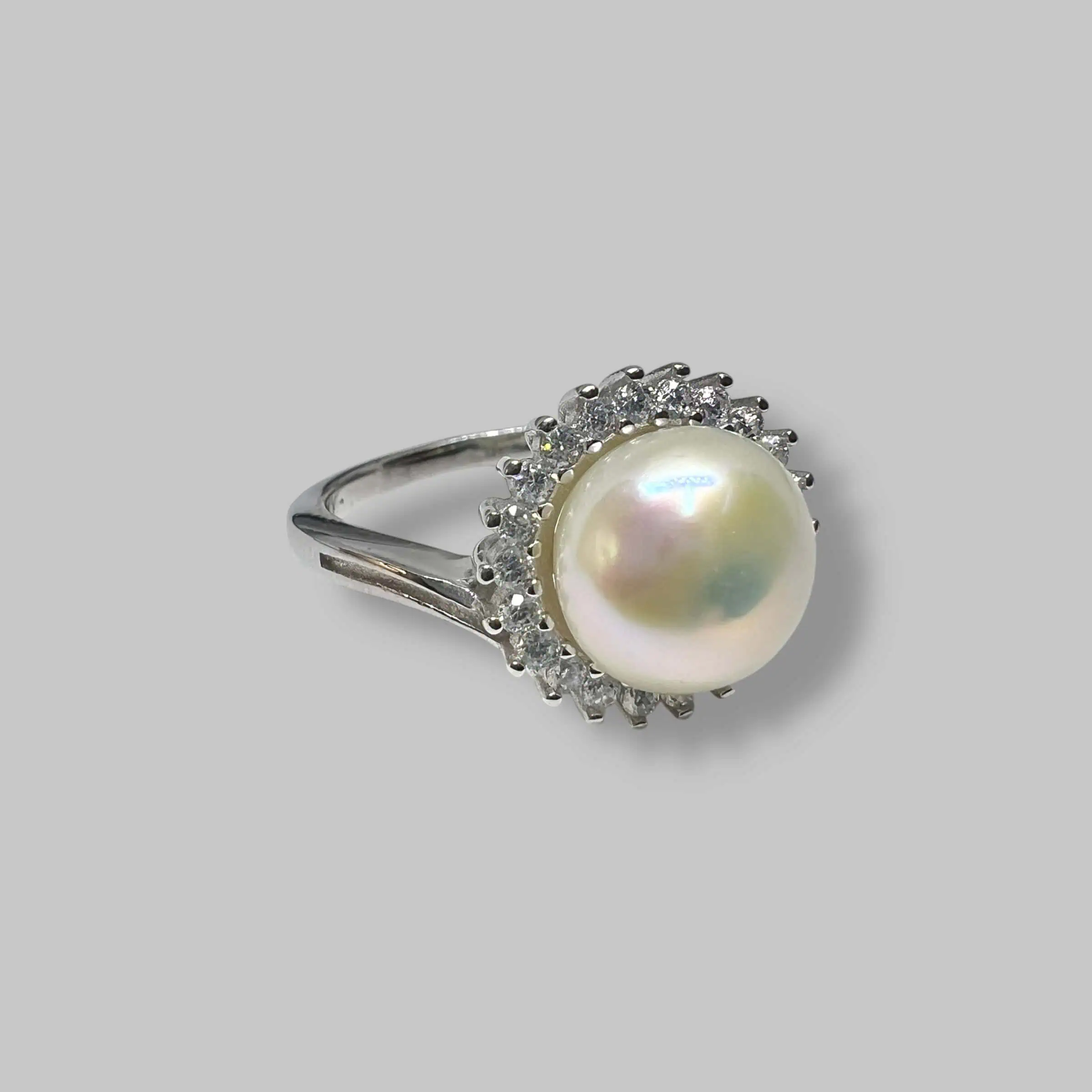 Срібна каблучка "Перлиновий десерт" фото