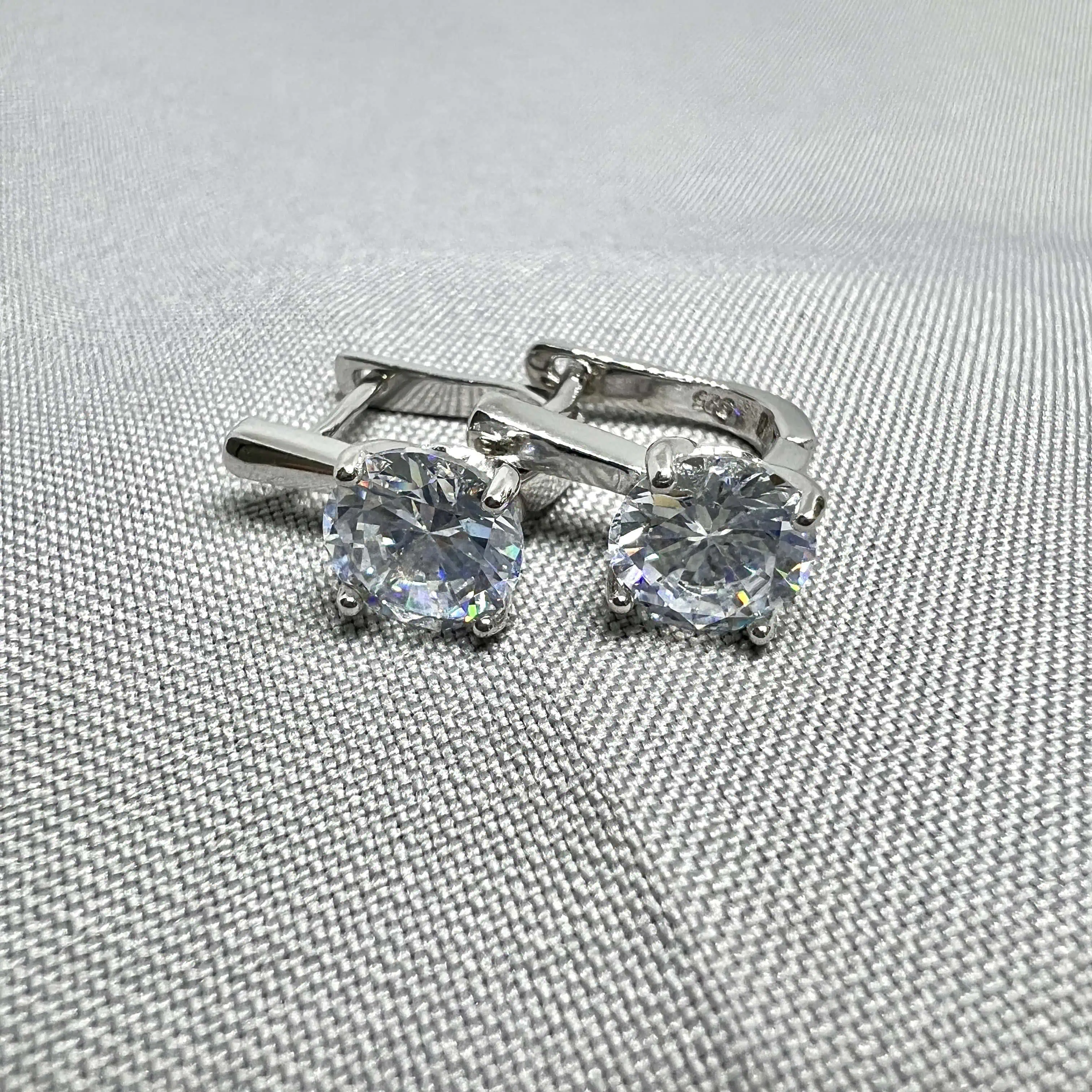 Срібні сережки "Діамантова чистота" фото