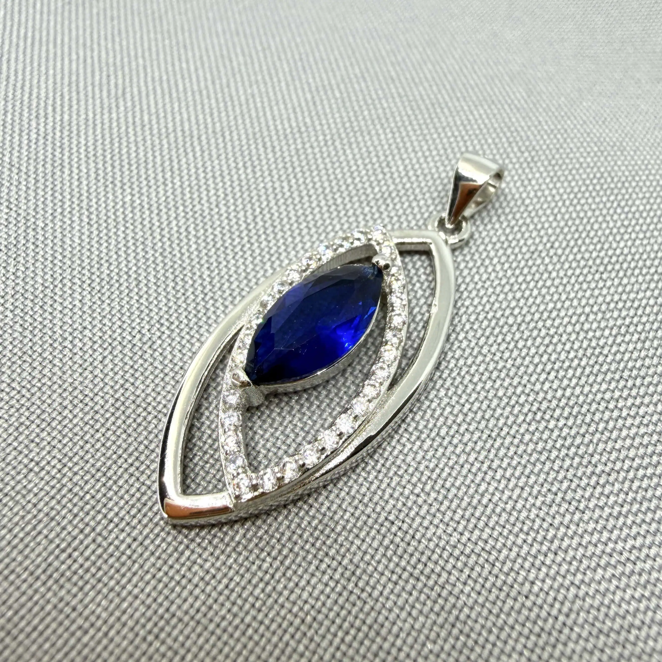 Срібний підвіс "Волошка" фото