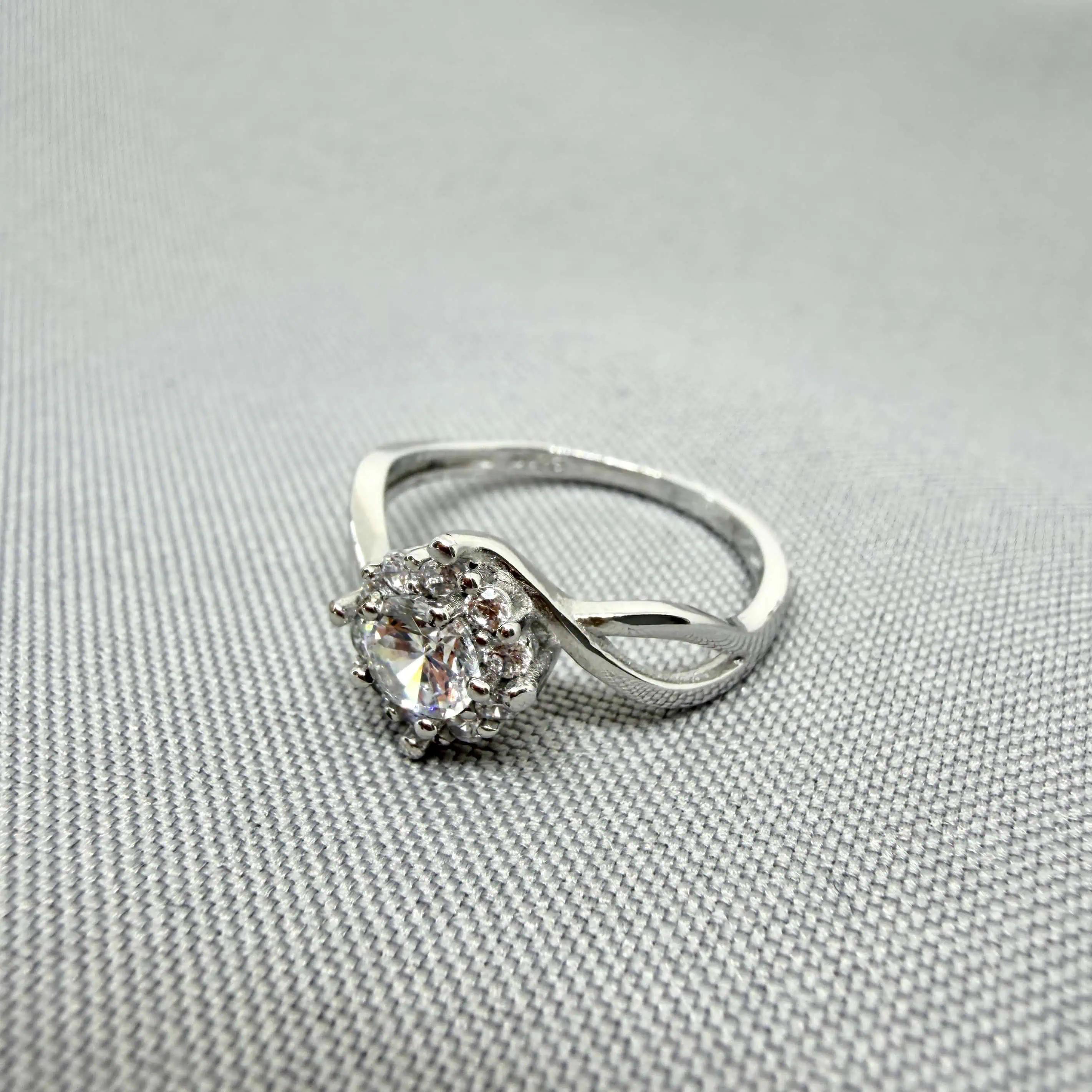 Срібна каблучка "Фентезі" фото