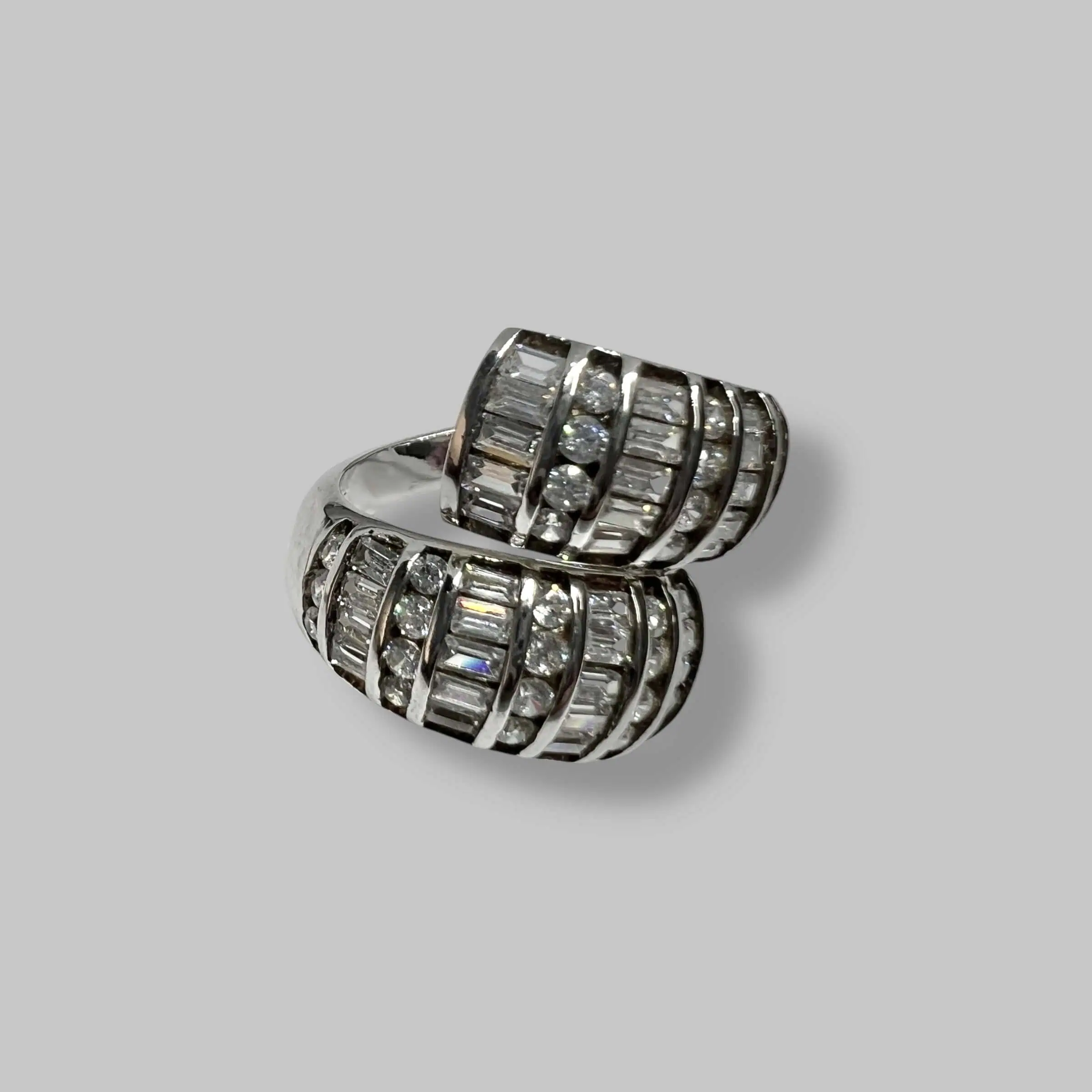 Срібна каблучка "Сучасна імператриця" фото