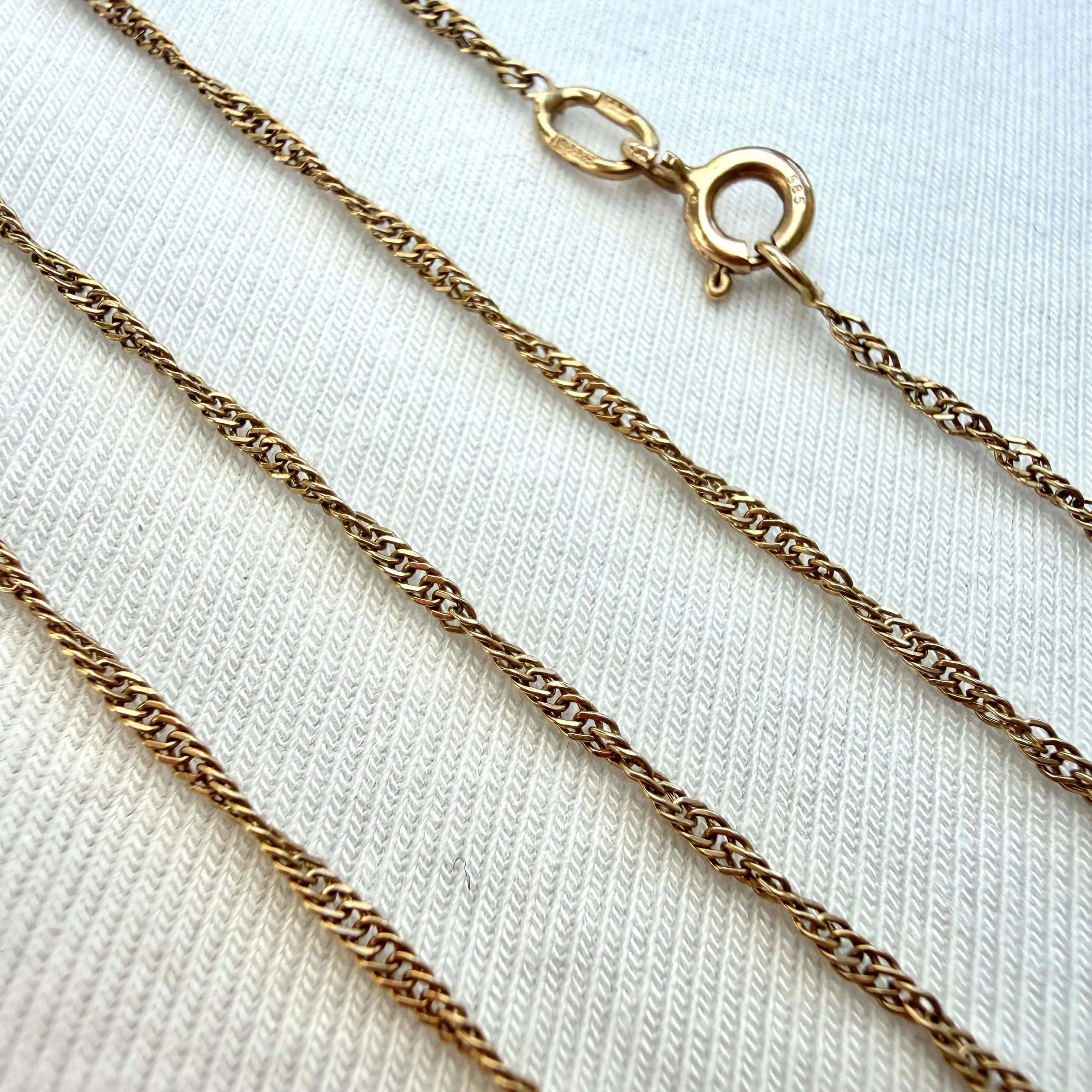 Золотий ланцюг "Чарівниця" фото