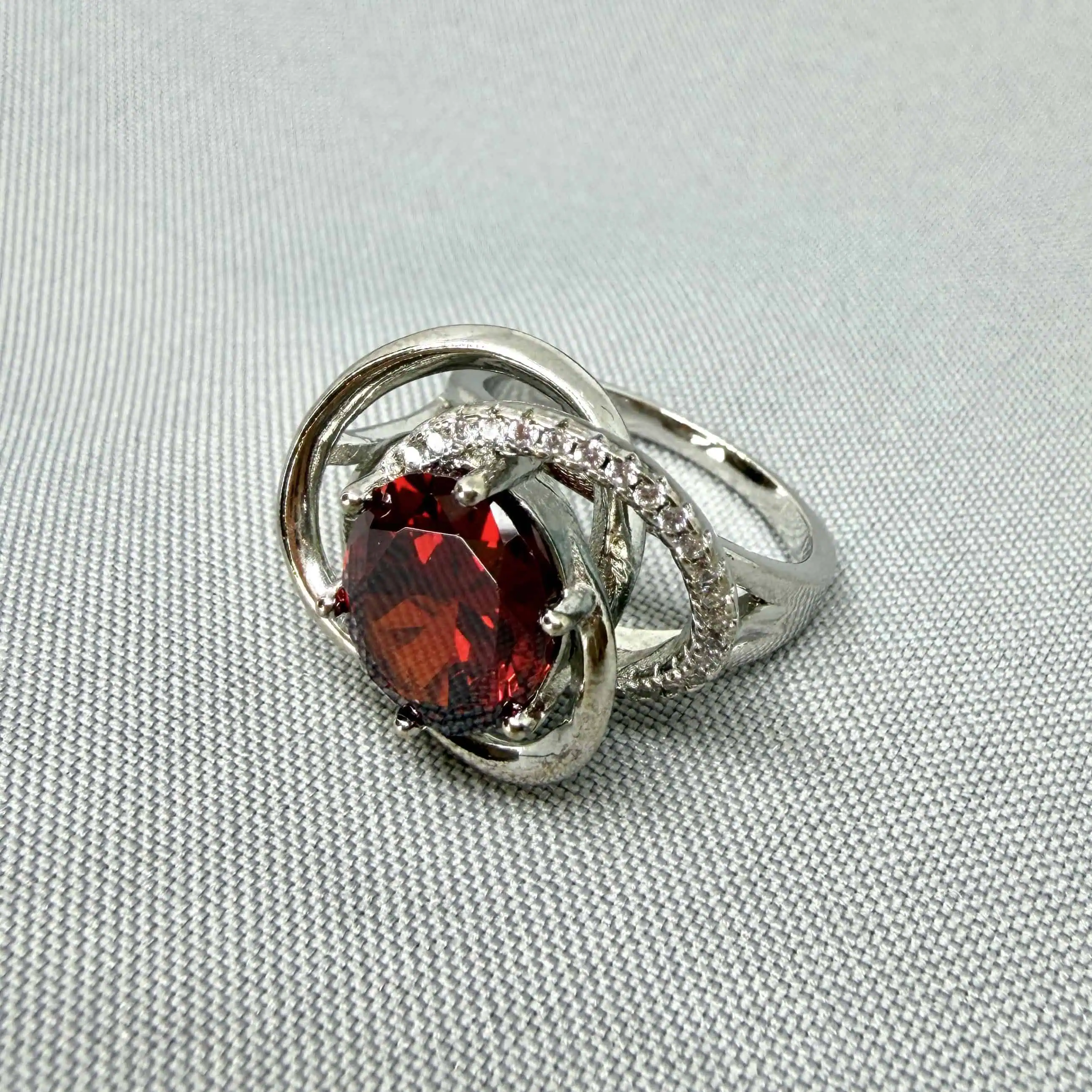 Срібна каблучка "Троянда" фото