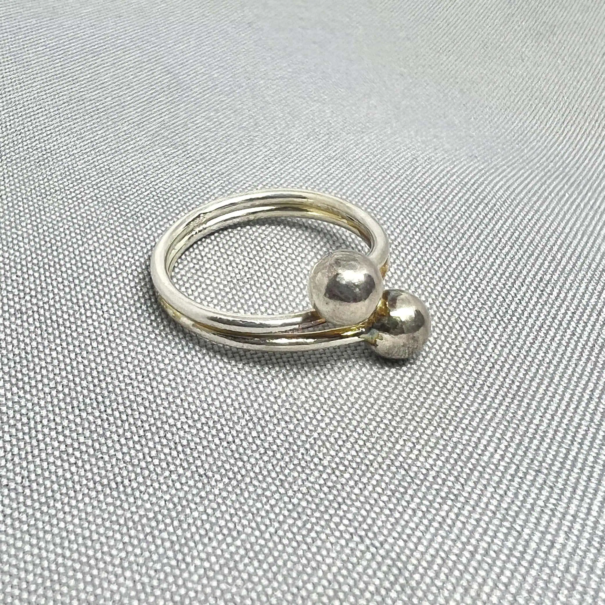 Срібна каблучка "Дуальність" фото