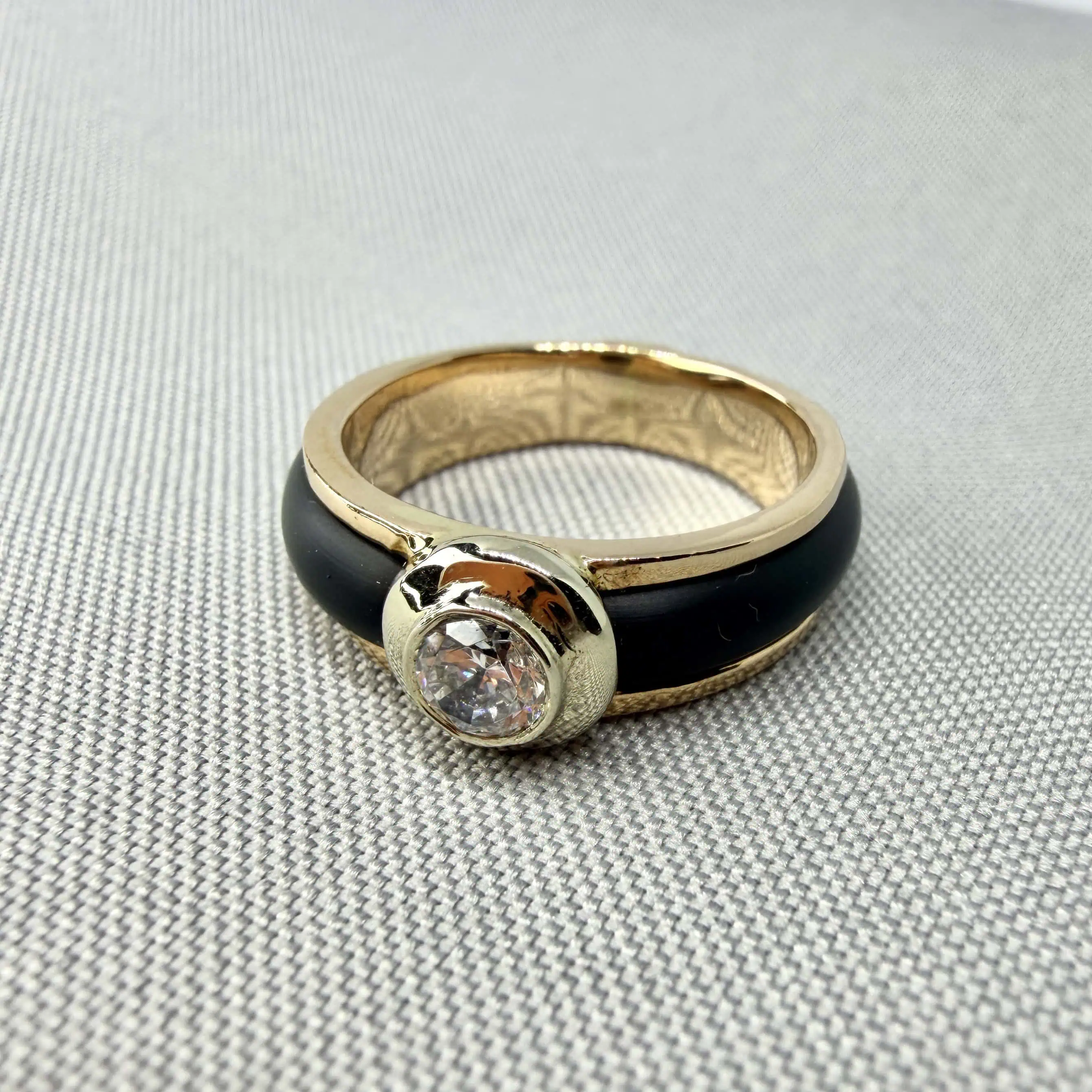 Золота каблучка "Ніч" фото