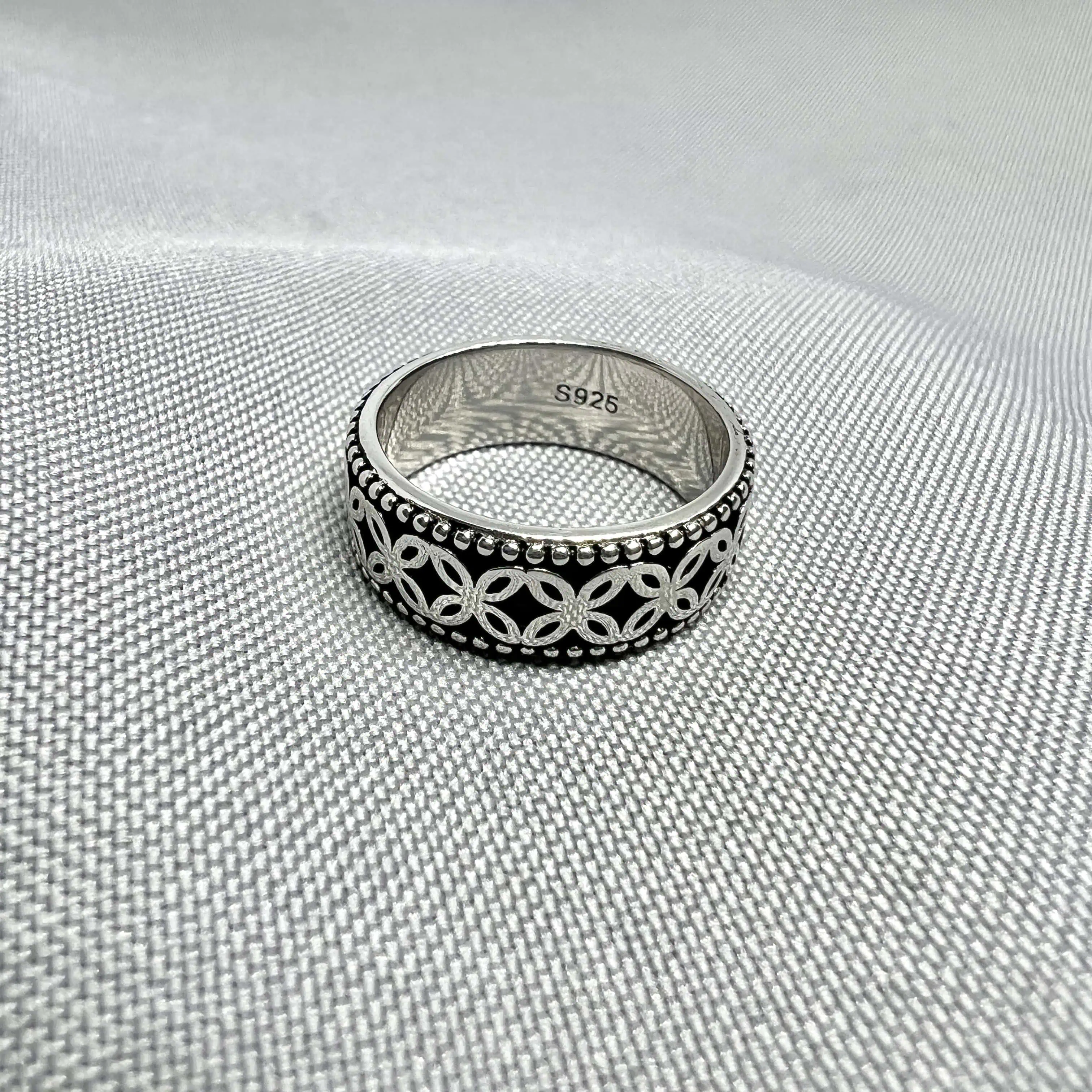 Срібна каблучка "Срібне мереживо" фото