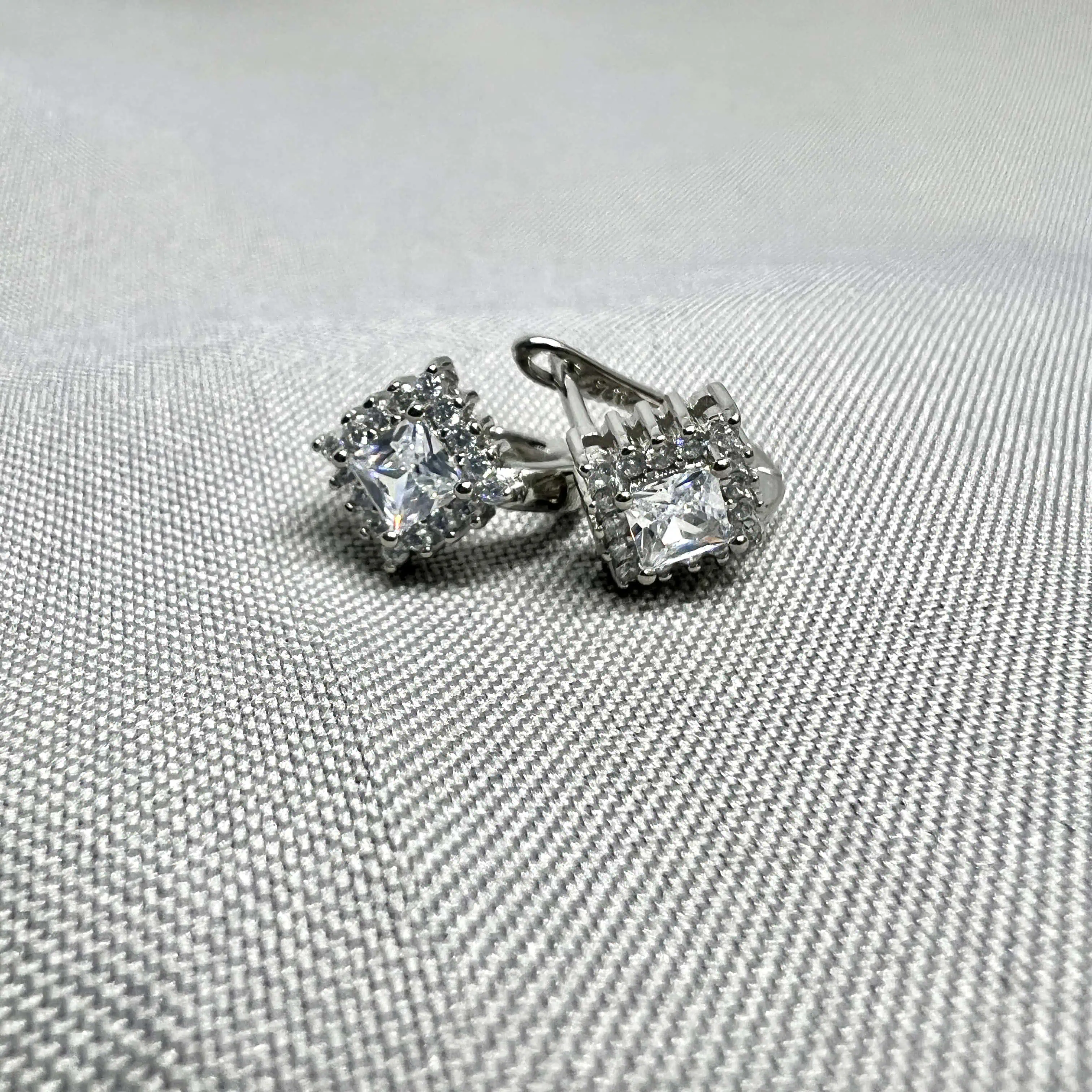 Срібні сережки "Квадратний вернісаж" фото