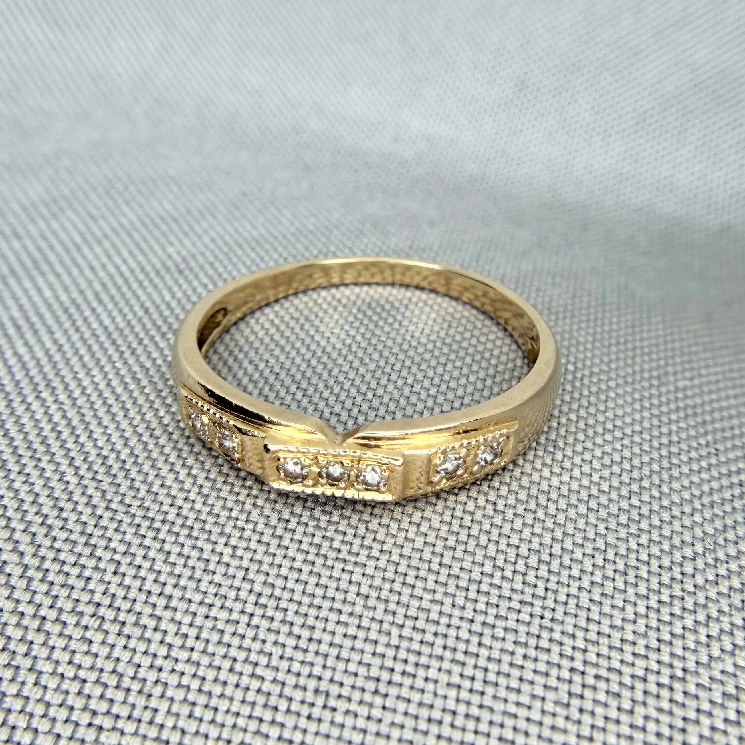 Золота каблучка " Вайб Мінімал" фото