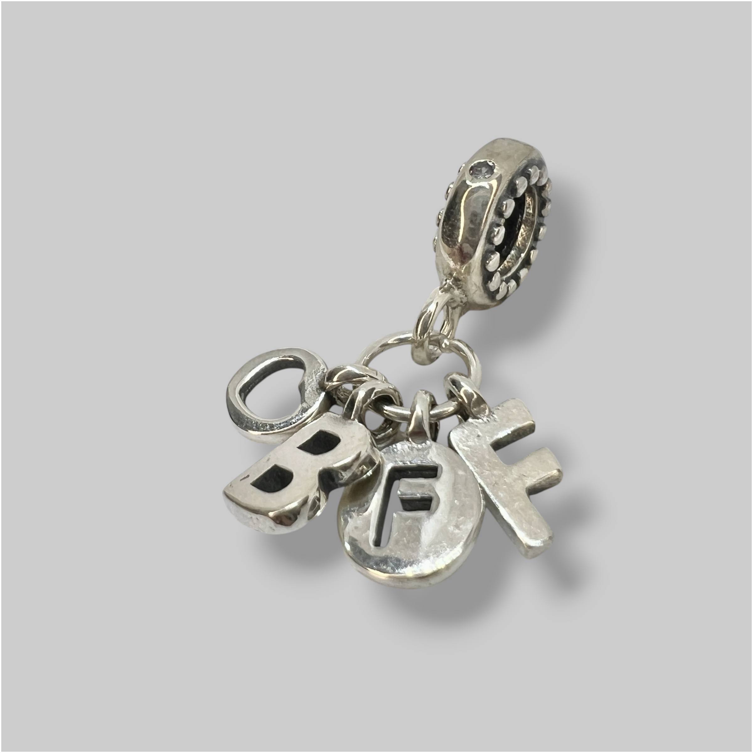 Срібний шарм "BFF стиль" фото