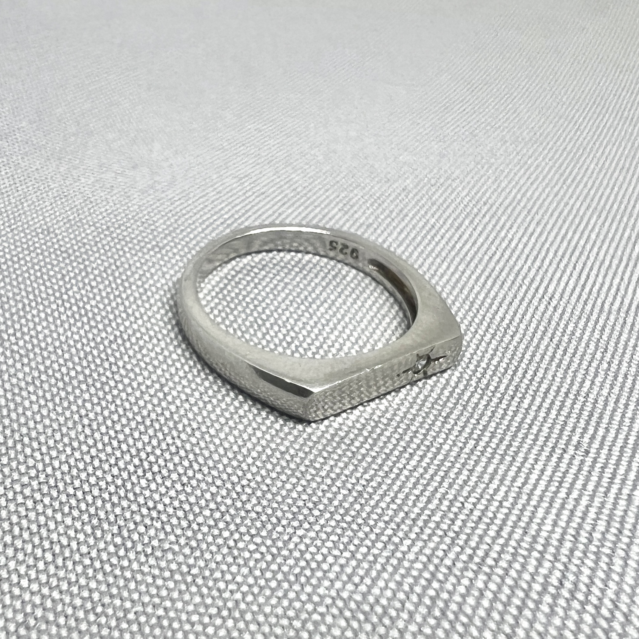 Срібна каблучка "Срібний горизонт" фото